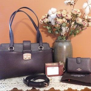 COACH AVARY CARRYALL WITH ACCESSORIES